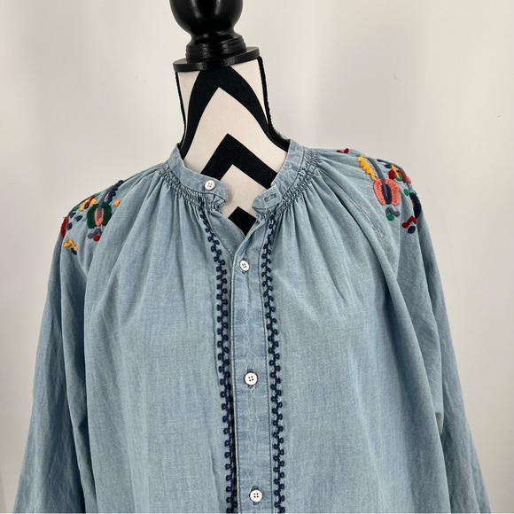 Lucky Brand Embroidered Chambray Button Down Top Size L - Picture 4 of 14
